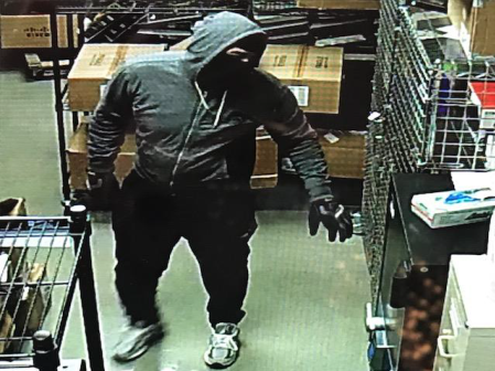 2300 washington suspect offense northeast burglary sought block place two mpdc